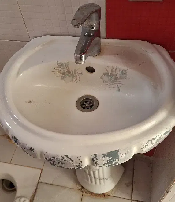 روشویی با شیر آب|لوازم سرویس بهداشتی|اراک, |دیوار