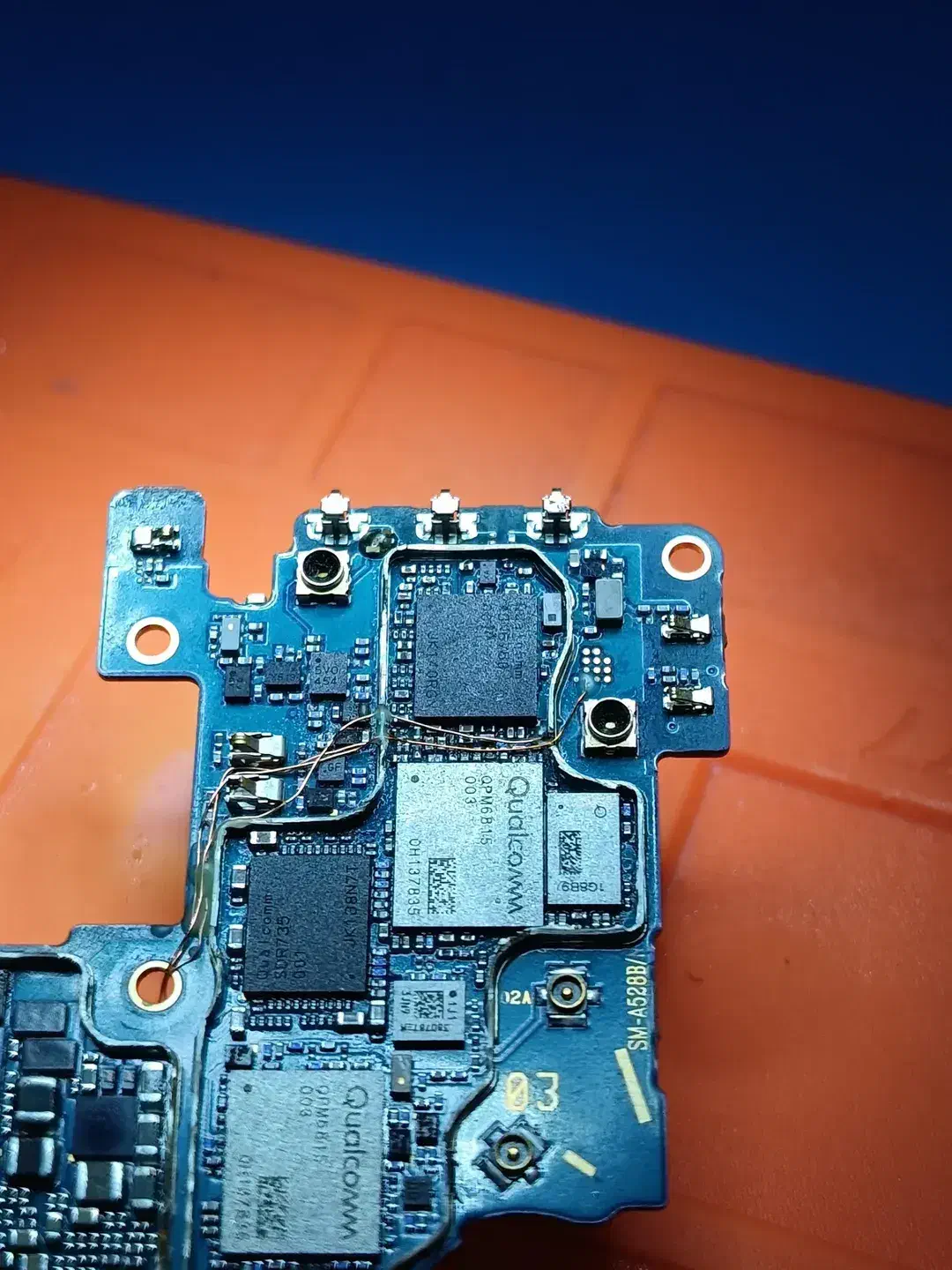 تعمیرات فوری موبایل وفروش|خدمات رایانهای و موبایل|چالوس, |دیوار