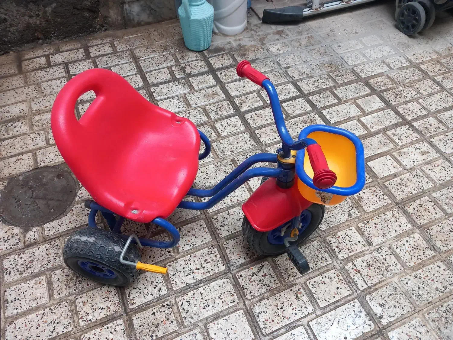 سه چرخه و ماشین حمل کودک|دوچرخه، اسکیت، اسکوتر|مشهد, رده|دیوار