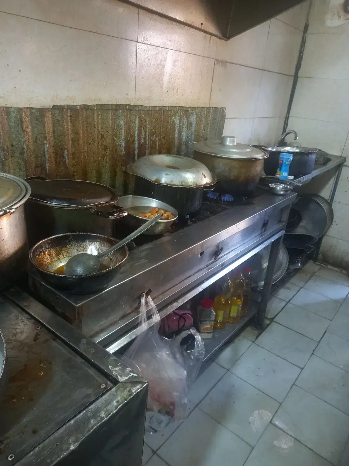 آشپز|استخدام خدمات فروشگاه و رستوران|تهران, طرشت|دیوار