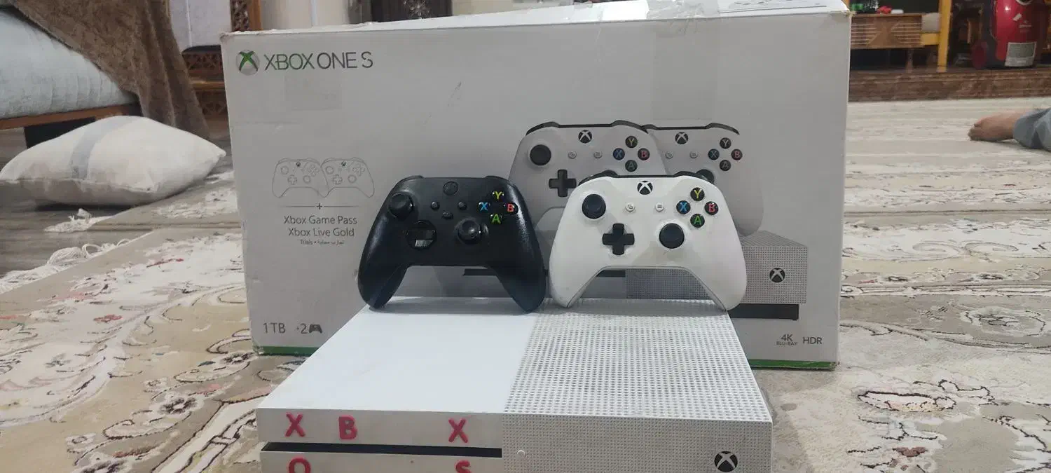 ایکس باکس سری oneSیک ترابایت دو دستگیره اورجینال|کنسول، بازی ویدئویی و آنلاین|نورآباد, |دیوار