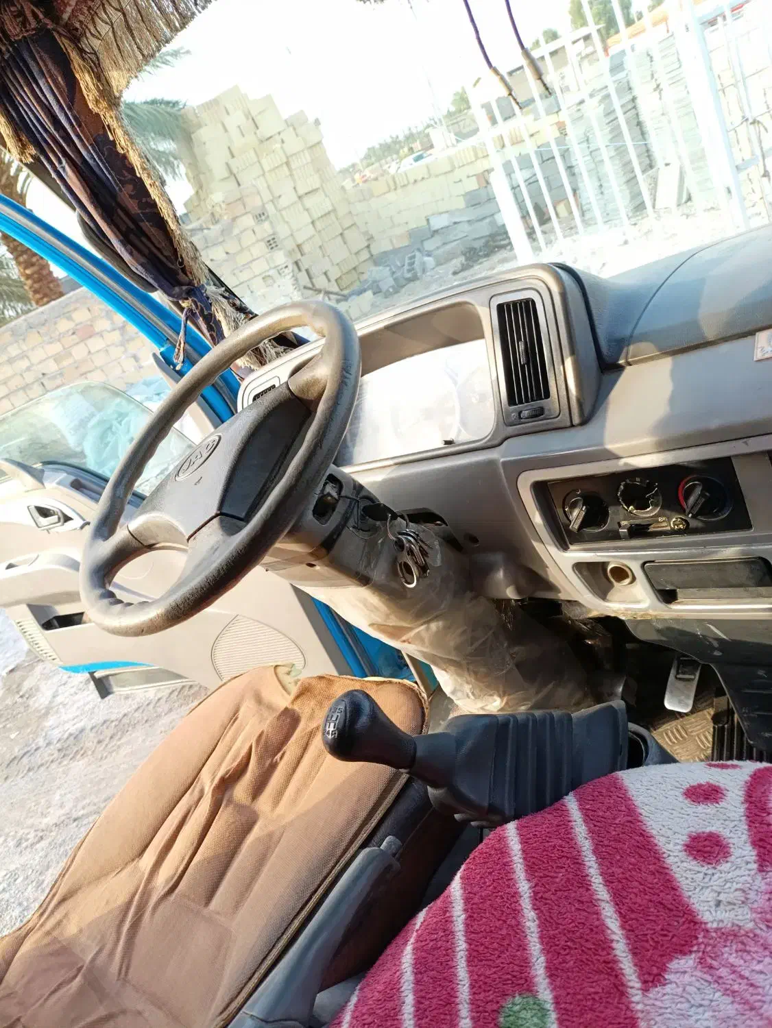 جک آراز|خودرو سنگین|بم, |دیوار