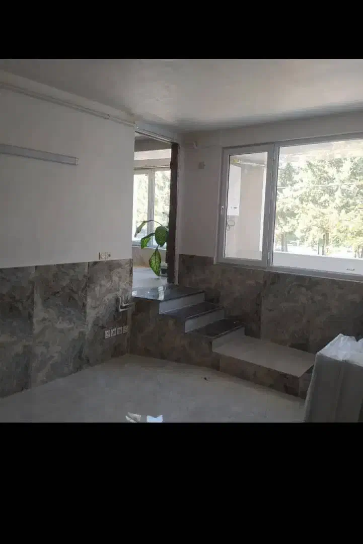 63 متر / محدود یادبود/ کلید نخورده|فروش آپارتمان|بروجرد, |دیوار