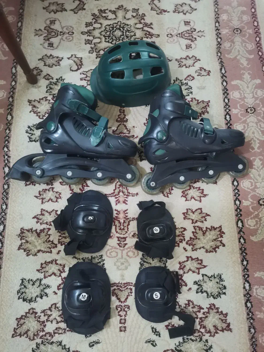 کفش اسکیت|دوچرخه، اسکیت، اسکوتر|اسکو, |دیوار