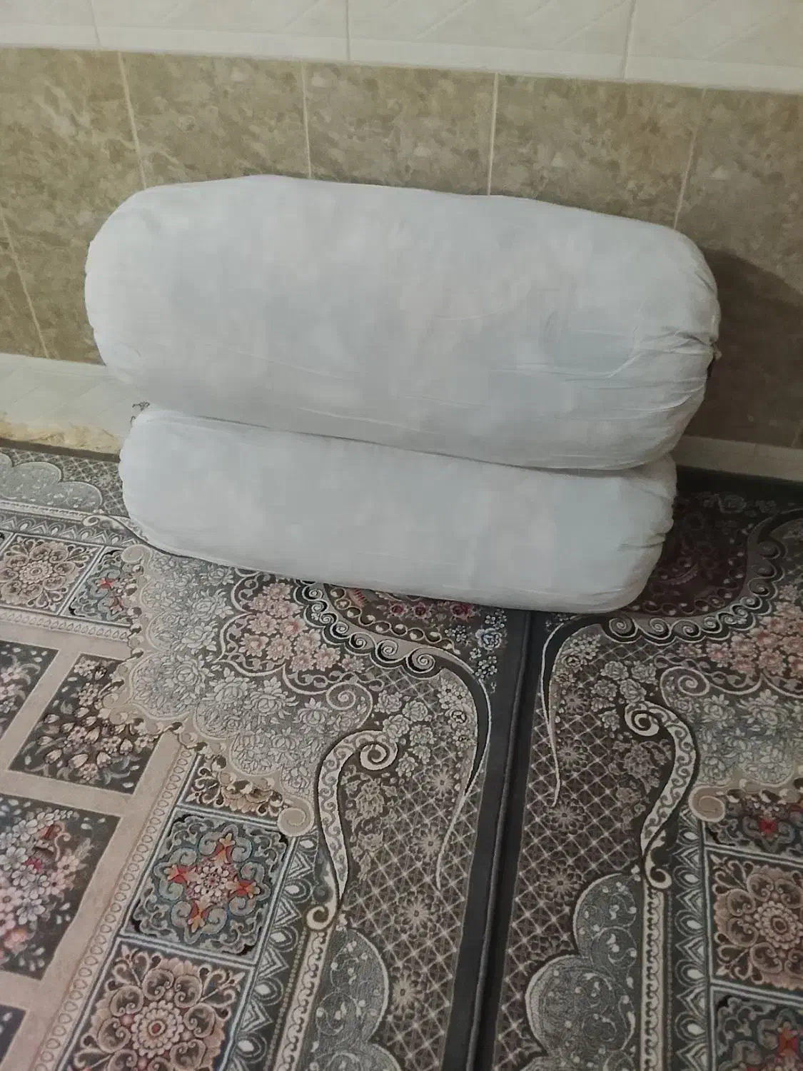 چهار عدد بالشت سایز بزرگ|رختخواب، بالش، پتو|خاش, |دیوار