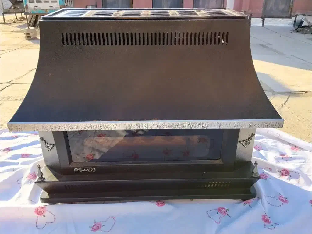 بخاری گازی طرح شومینه در حد نو تازه سرویس کلی شده|بخاری، هیتر، شومینه|محمدشهر, شهرک نگین|دیوار