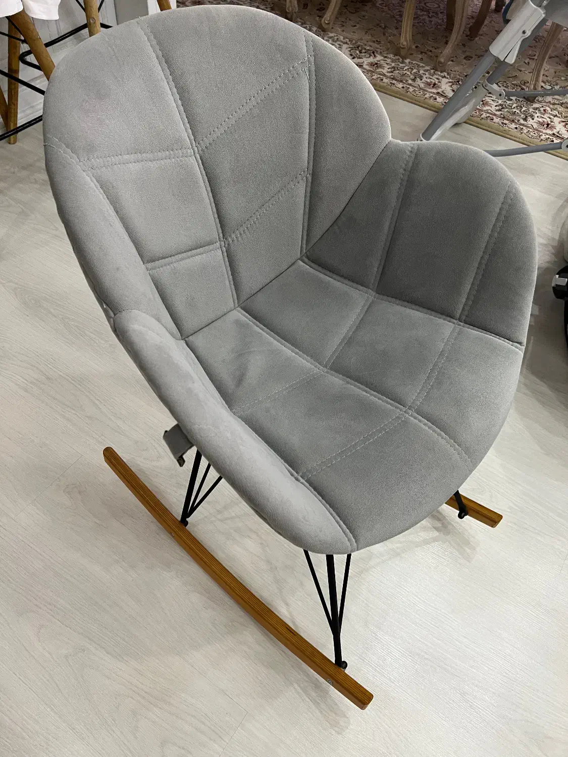 صندلی راک|صندلی و نیمکت|رشت, گلباغ نماز|دیوار