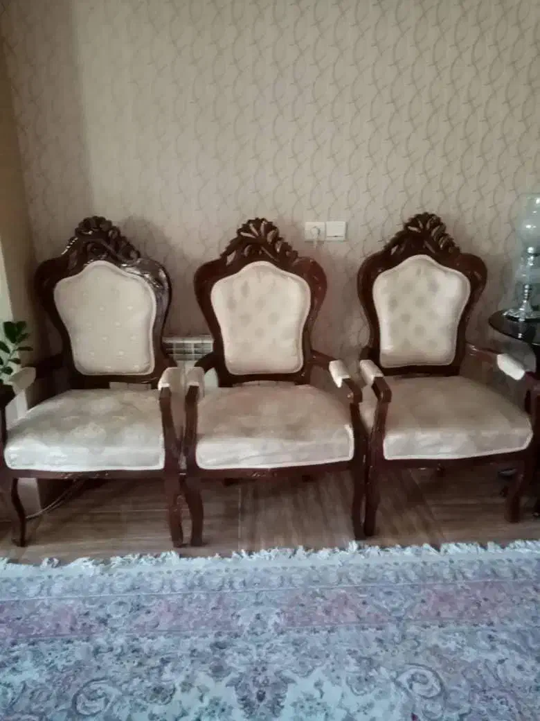 مبل کلاسیک|مبلمان خانگی و میز عسلی|بروجرد, |دیوار