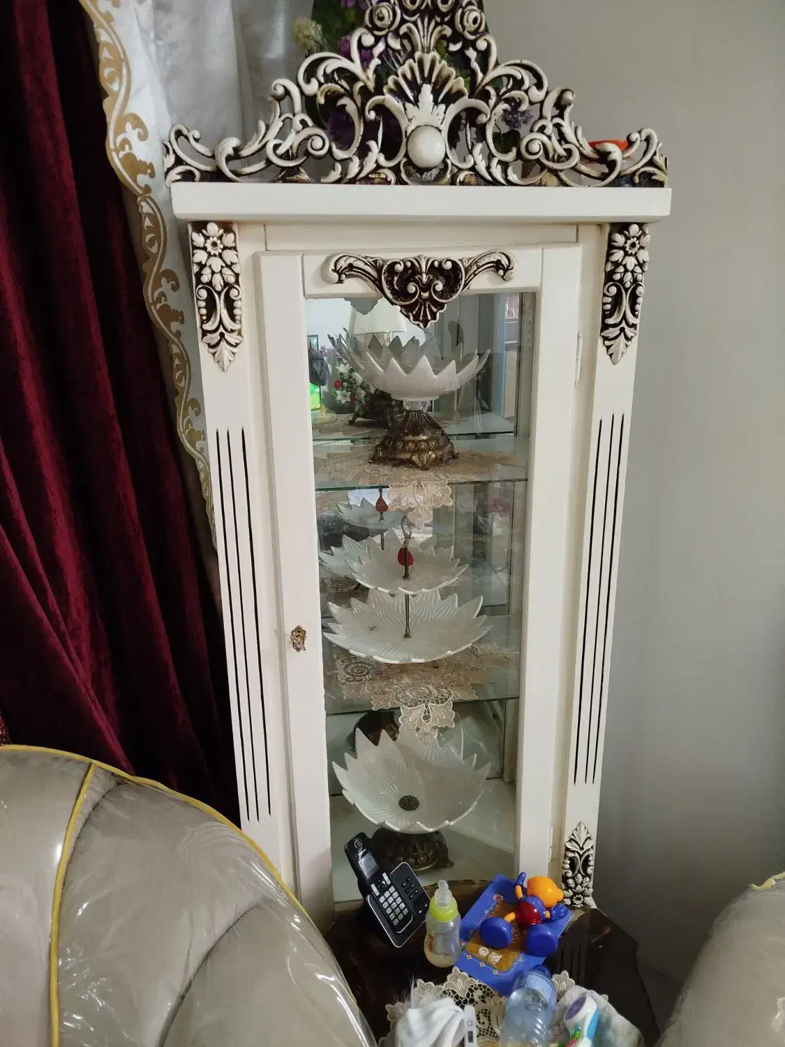 گنجه تمیز در حد|بوفه، ویترین، کنسول|مشهد, تلگرد|دیوار