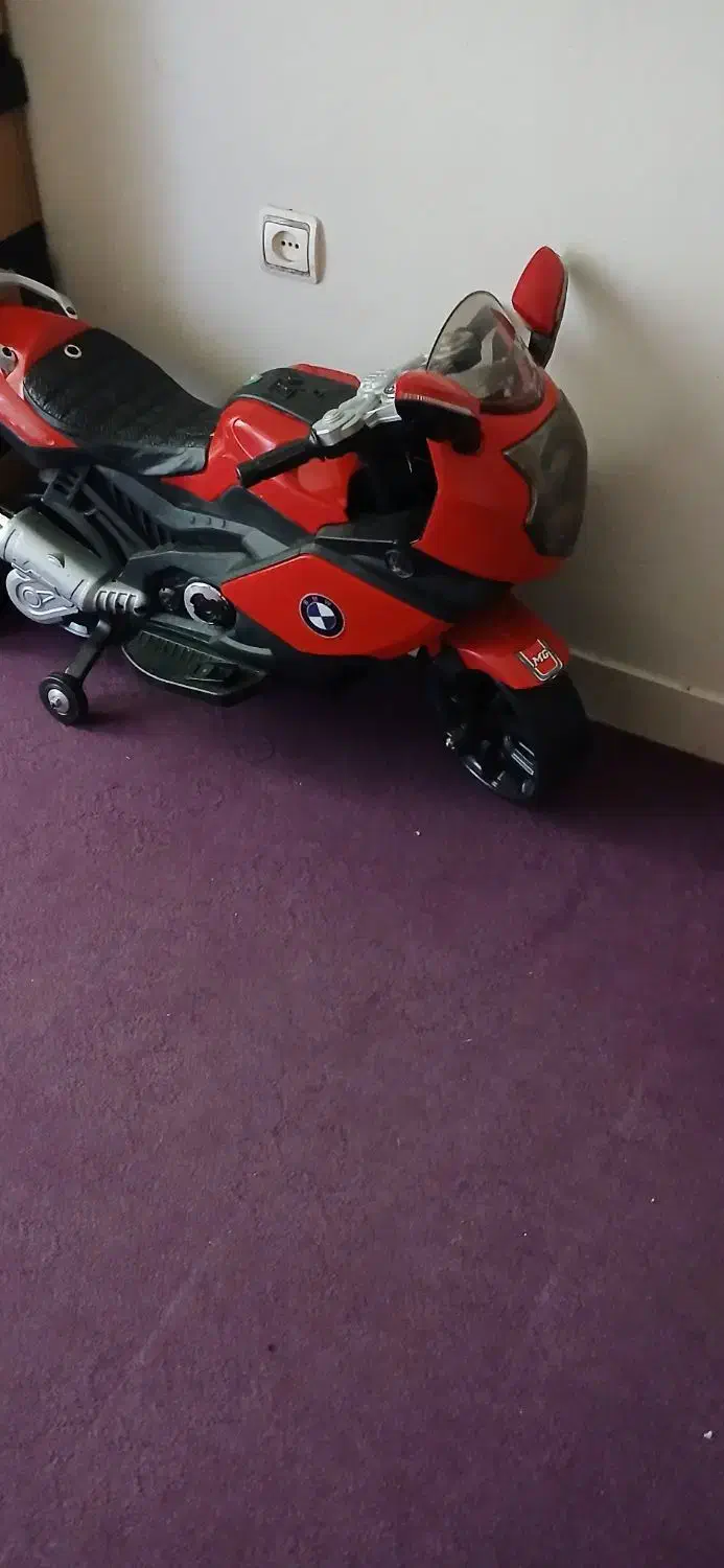 موتور شارژی بی ام و ۵سال خواب بوده باطری میخاد|اسباب‌بازی بچه|فردیس, طالقانی|دیوار