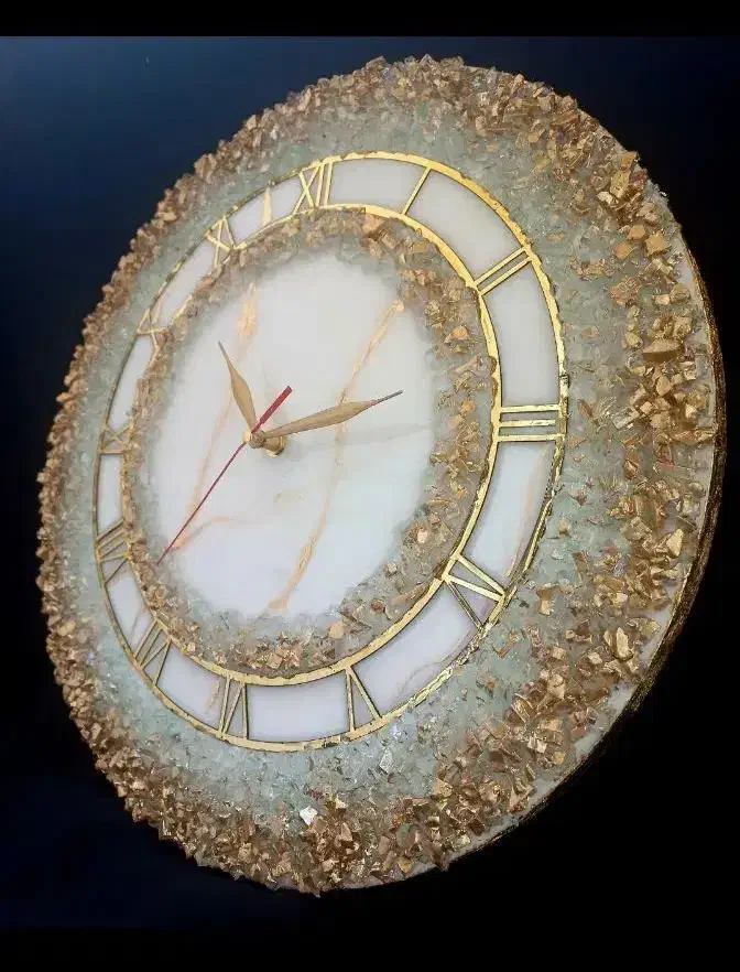 ساعت دفرمه رزینی|ساعت دیواری و تزئینی|تهران, سیروس|دیوار