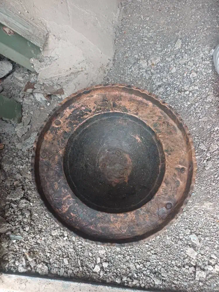 مسی قدیمی|ظروف پخت‌وپز|رشت, حومه رشت|دیوار