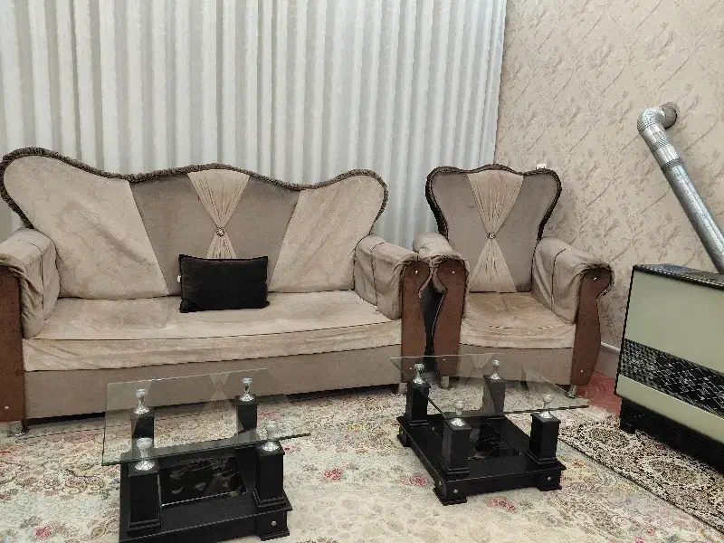 مبل راحتی با جلو مبلی|مبلمان خانگی و میز عسلی|پارس‌آباد, |دیوار