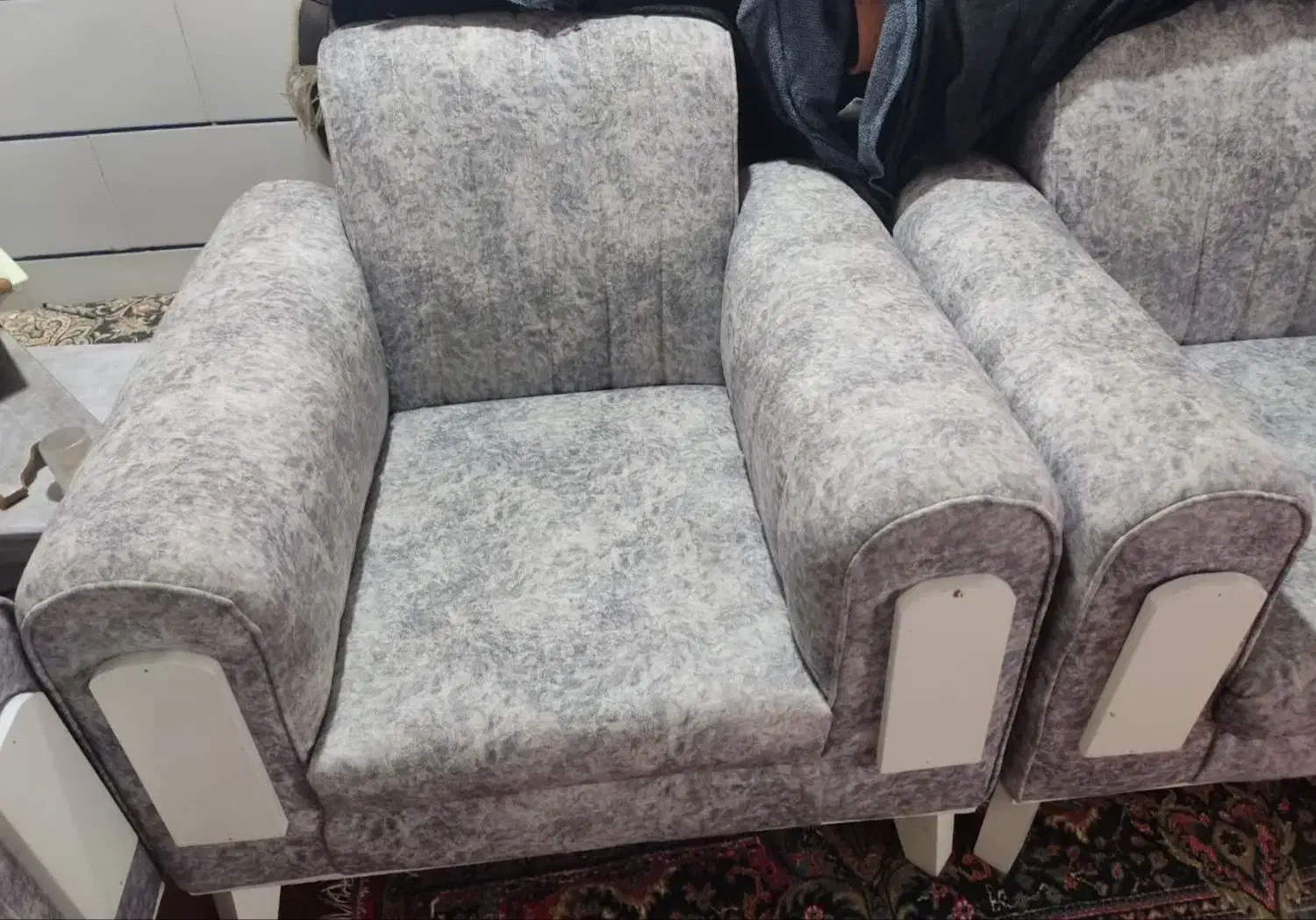 یکدست مبل هفت نفره|مبلمان خانگی و میز عسلی|دیلم, |دیوار