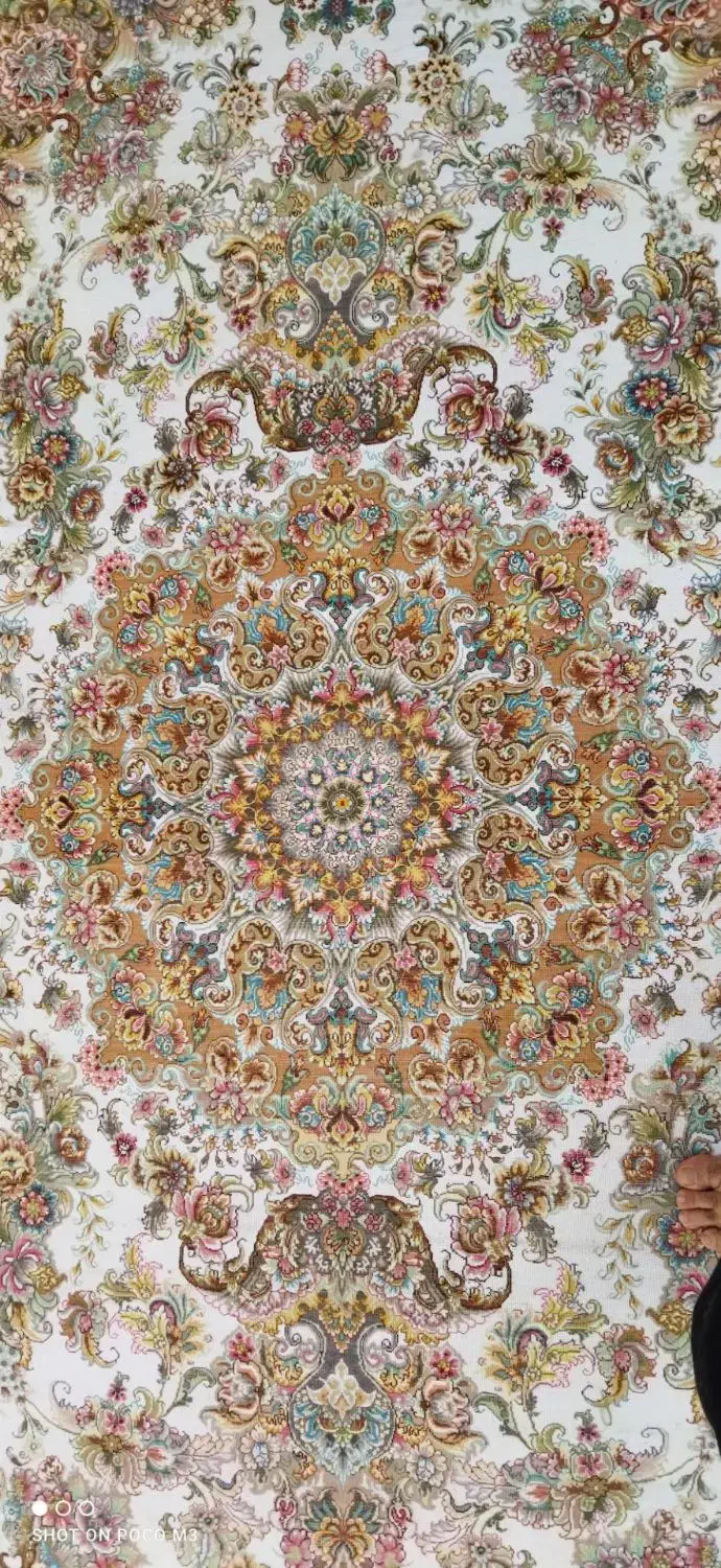 خرید و فروش انواع فرش نیمه کاره|فرش|تبریز, |دیوار