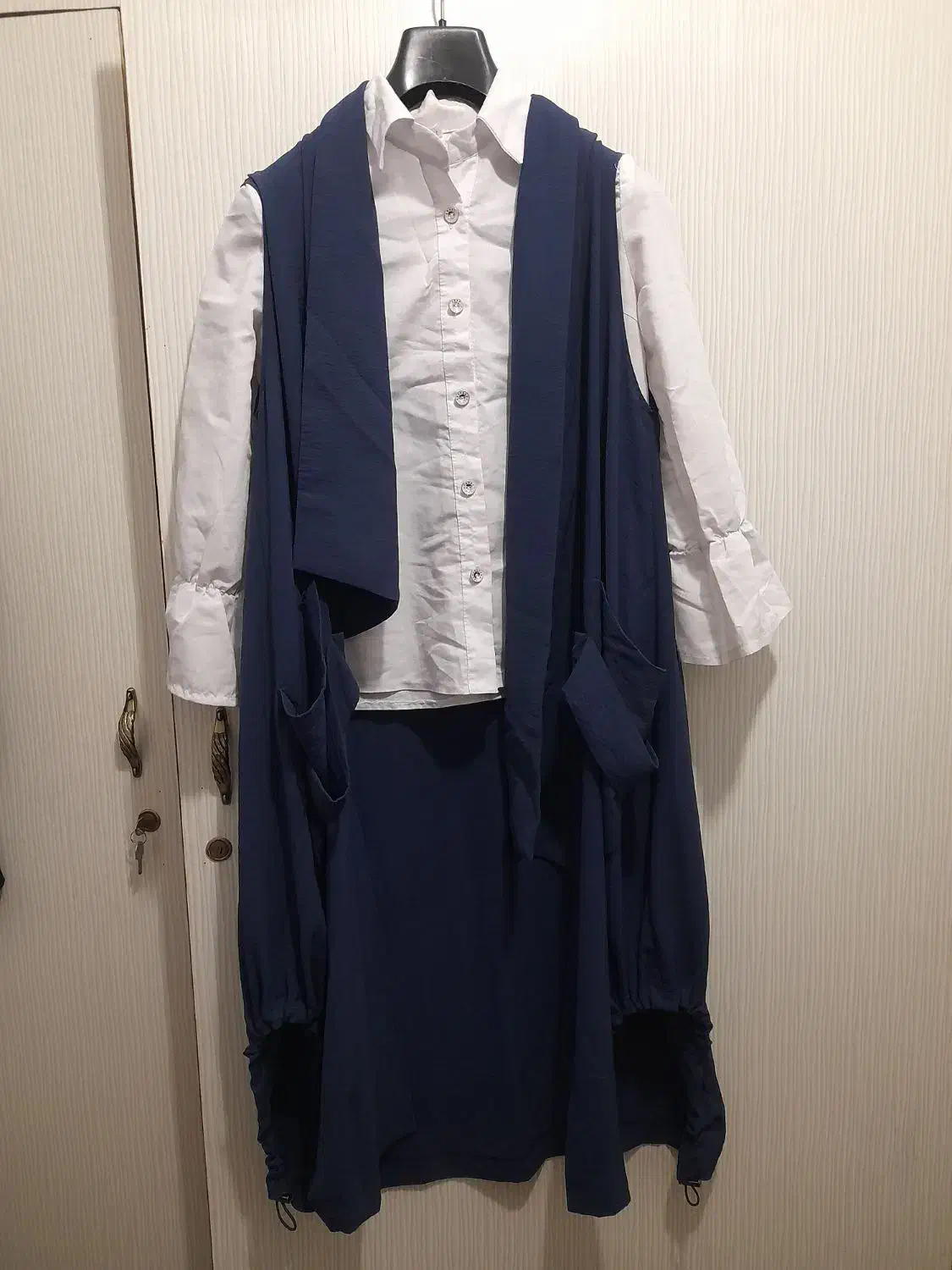 دوتا هودی و یک پیرهن فقط۱۰۰ هزار|لباس|صفادشت, |دیوار