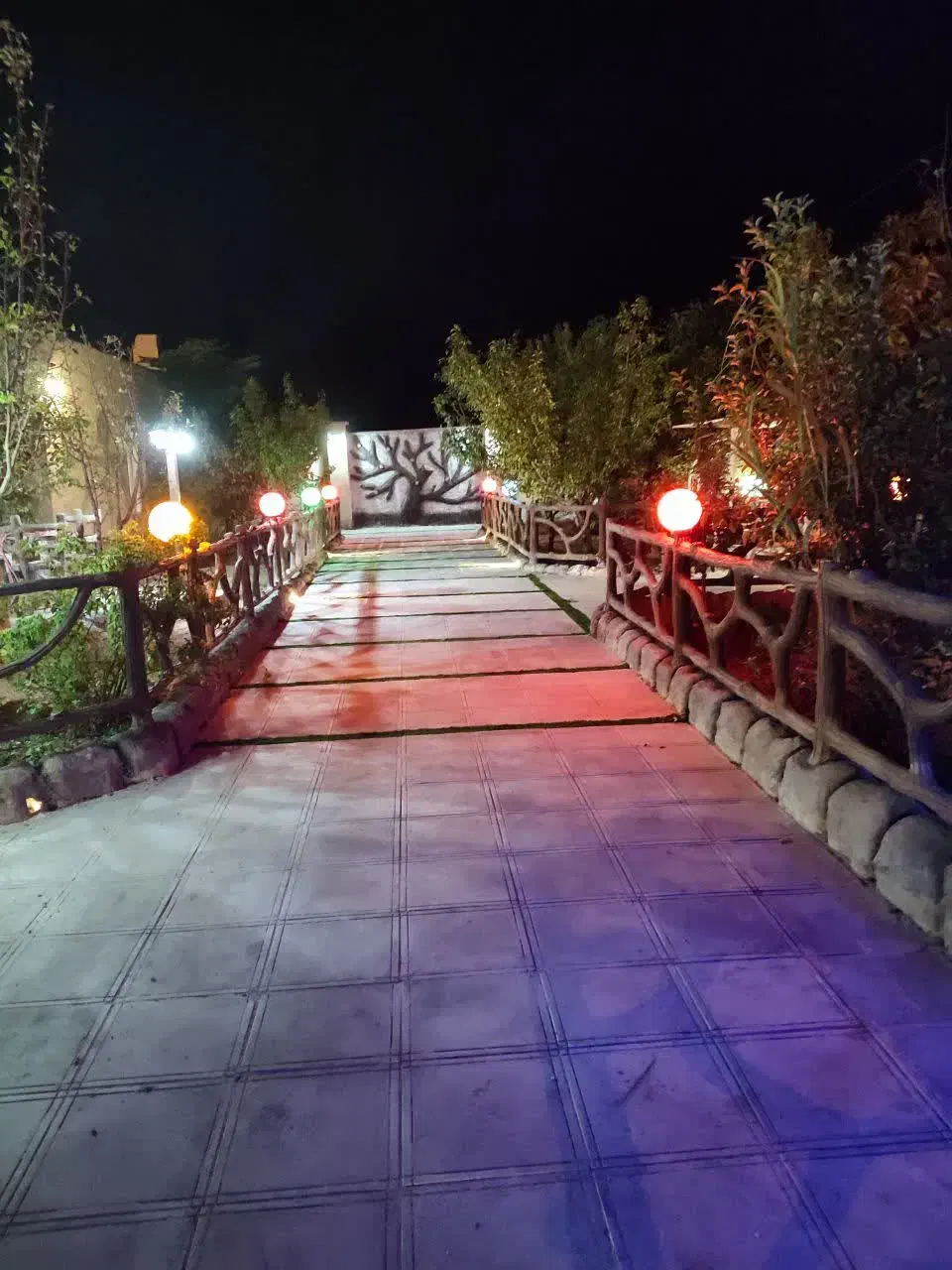 اجاره ویلا در محیطی آرام با استخر آب گرم سر پوشیده|اجارهٔ کوتاه‌مدت ویلا و باغ|مبارکه, |دیوار