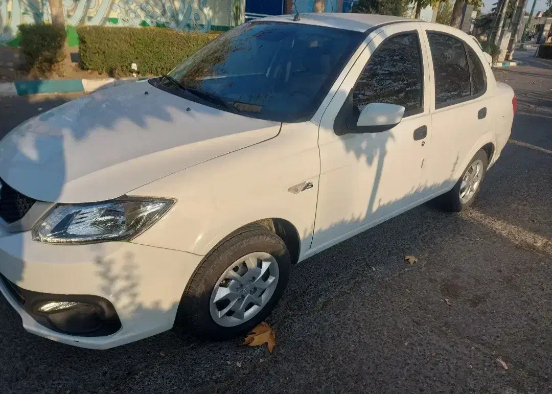 ساینا s 1403|خودرو سواری و وانت|خمینیشهر, |دیوار