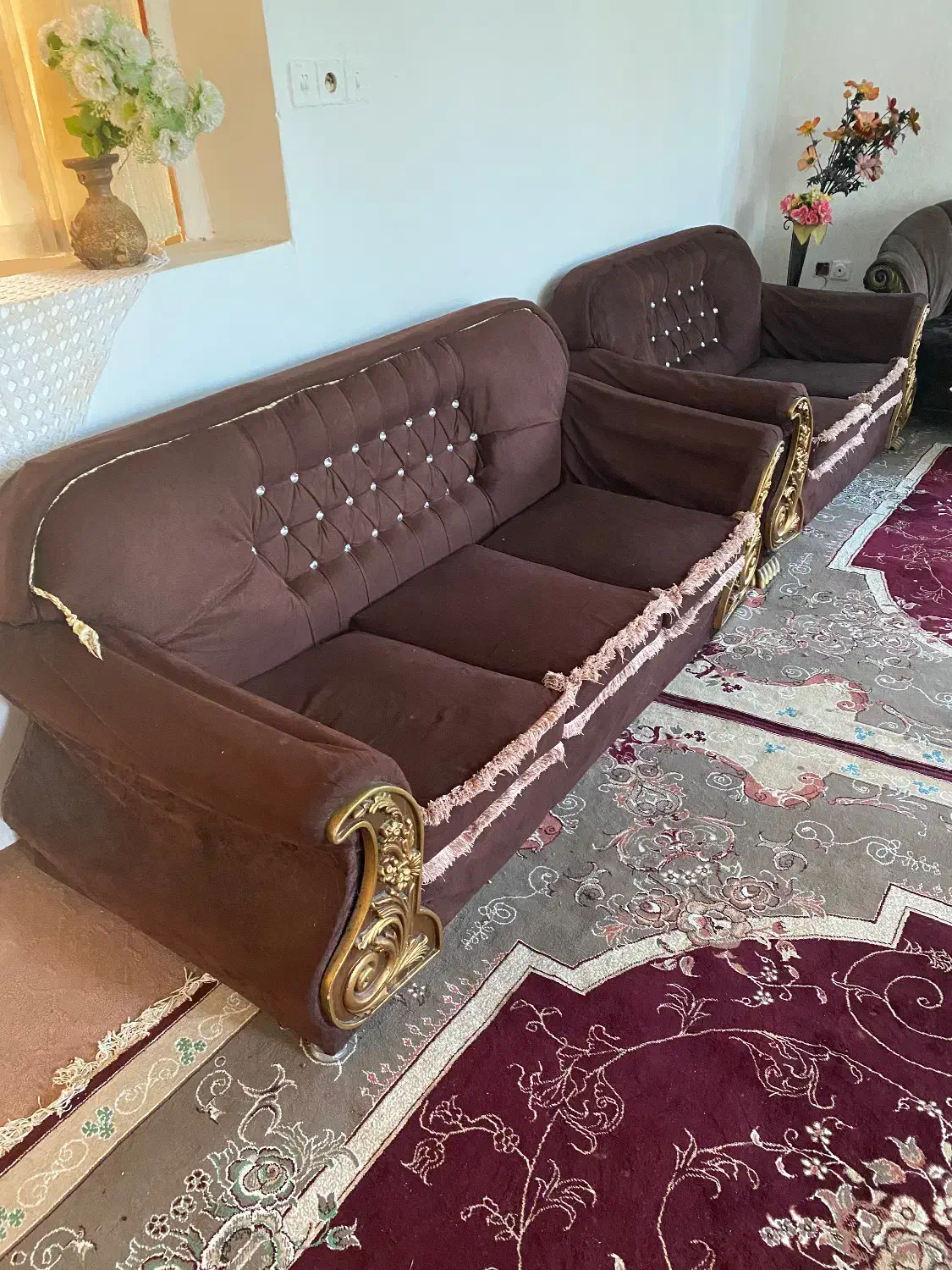 مبل سالم سالم به برای نداشتن جا میخوام رد کنم بره|مبلمان خانگی و میز عسلی|چمستان, |دیوار