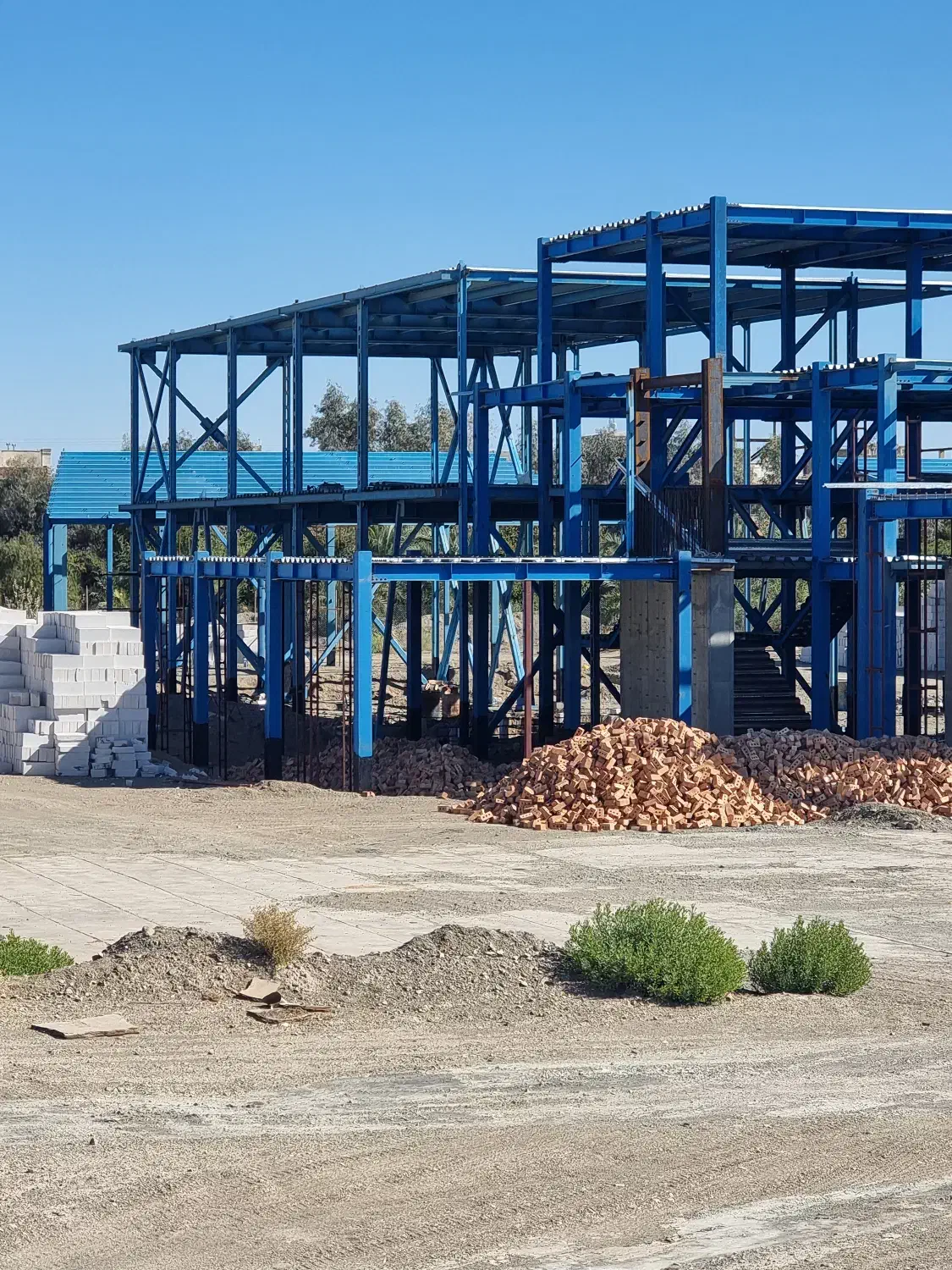 استخدام نیروی تاسیساتی و استاد کار ماهر|استخدام صنعتی، فنی، مهندسی|سراوان, |دیوار