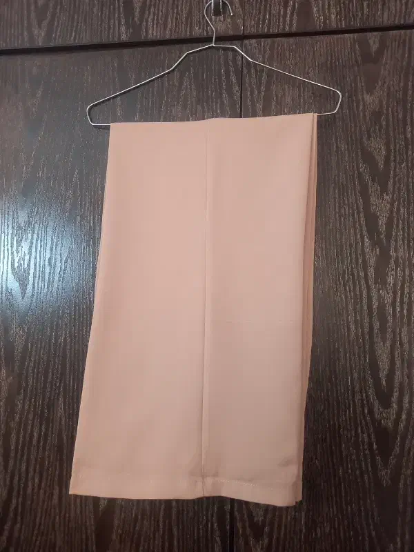 شلواربگ مازراتی|لباس|صدرا-فارس, فاز ۱|دیوار