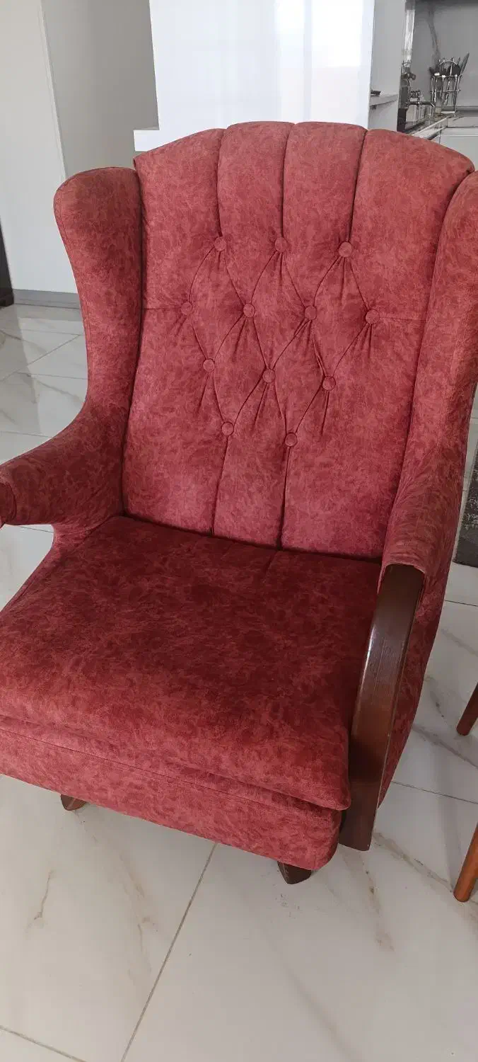 مبل هفت نفره چستر درحده نو|مبلمان خانگی و میز عسلی|شاهین‌شهر, طالقانی|دیوار