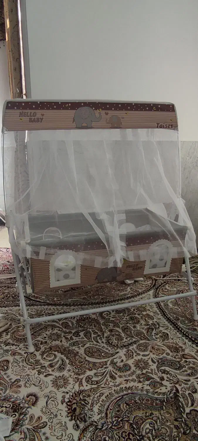 گهواره کودک|اسباب و اثاث بچه|بیرجند, |دیوار