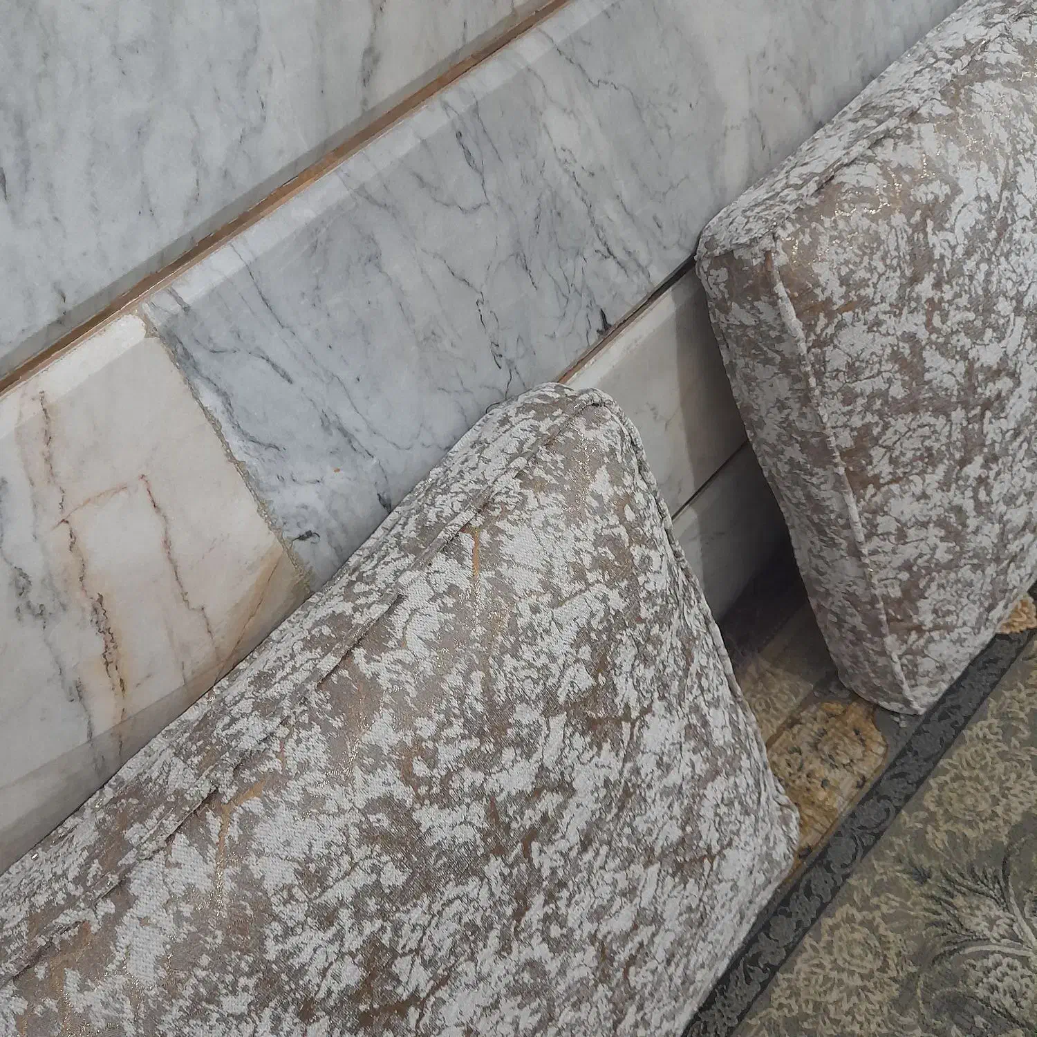 جلد پشتی|پشتی|نجف‌آباد, یزدانشهر|دیوار