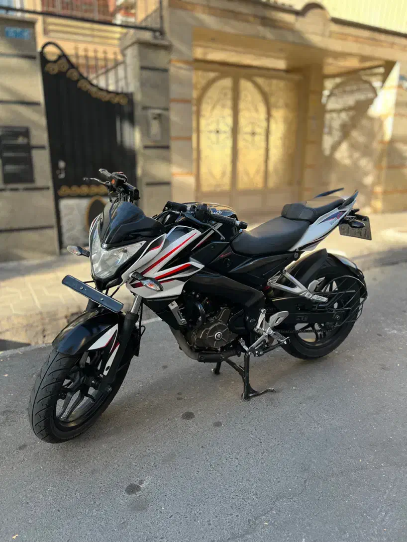 ns 200 ان اس ۲۰۰|موتورسیکلت|تهران, نیروی هوایی (پیروزی)|دیوار