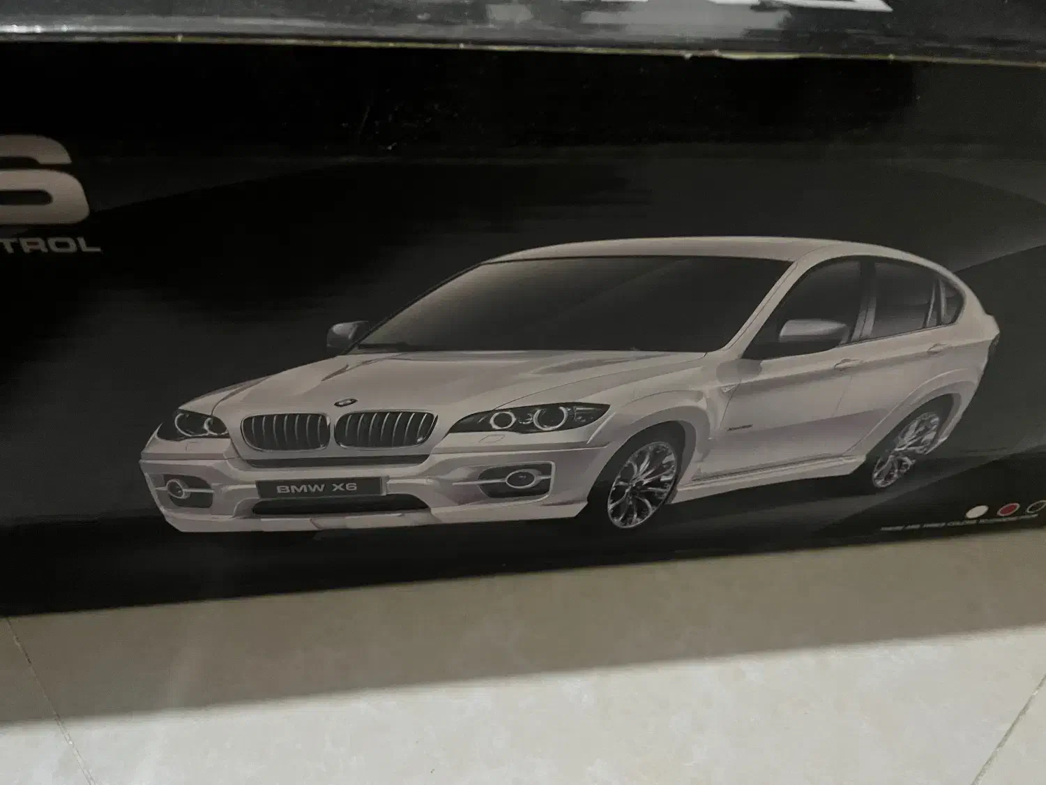 ماشین اسباب بازی کنترلی بی ام و بزرگ نو با جعبه|اسباببازی|شیراز, فرهنگ شهر|دیوار