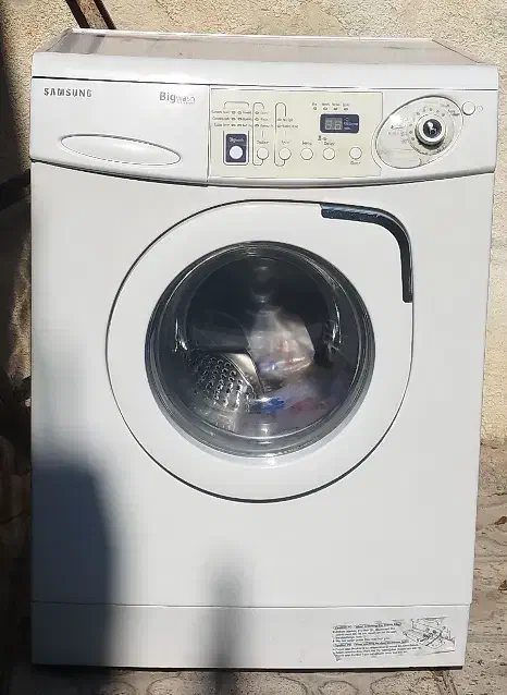 لباسشویی سامسونگ ۷کیلویی سالم در حد نو کم کار|ماشین لباسشویی و خشک‌کن لباس|شیراز, شهرک مهدی‌آباد|دیوار