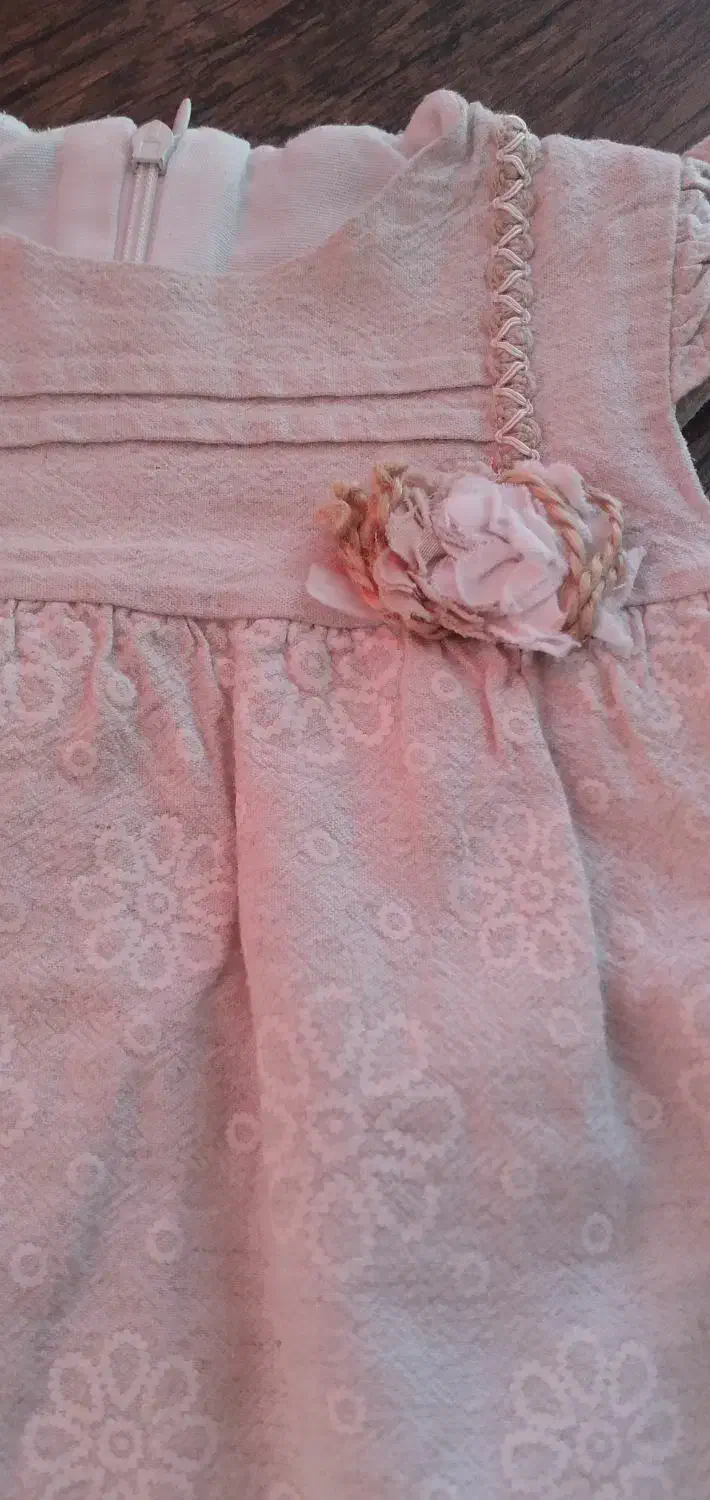 لباس بچه گونه|کفش و لباس بچه|آبیک, |دیوار