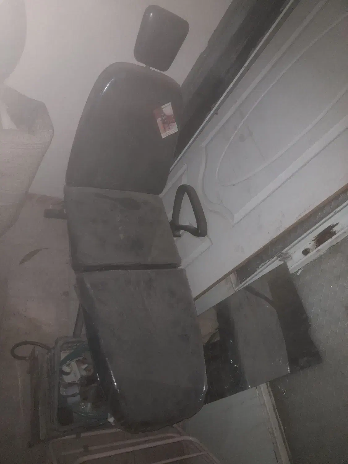 صندلی آرایشگاه|آرایشگاه و سالن‌های زیبایی|تاکستان, |دیوار