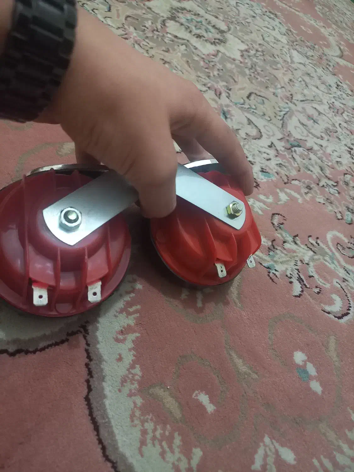 یه جفت بوق پژو نو|قطعات یدکی و لوازم جانبی|همدان, |دیوار