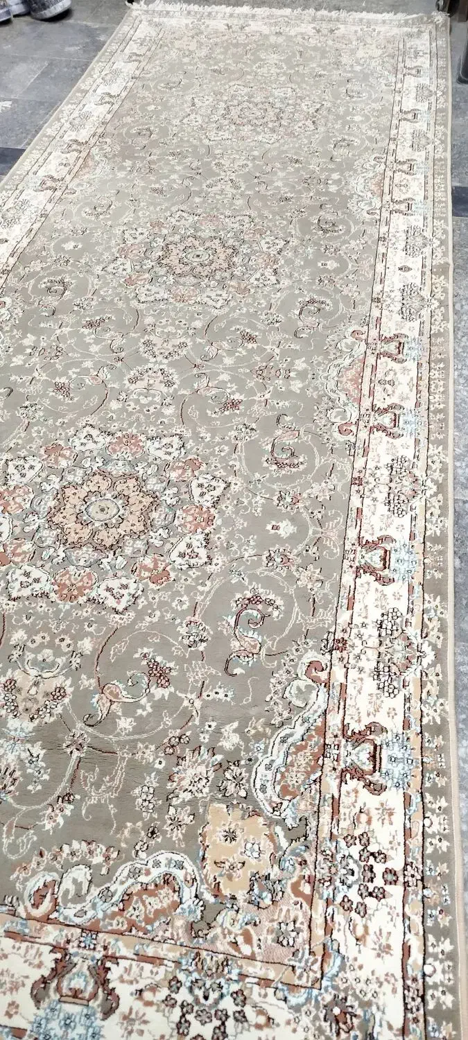 کناره فرش گردویی یک نیم در چهار|فرش|همدان, |دیوار
