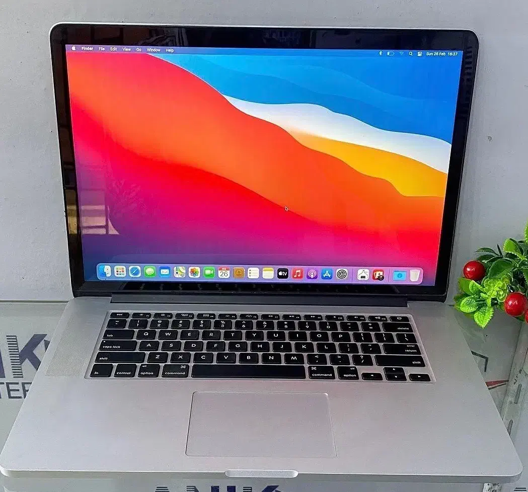 مک بوک پرو ۱۵.۶ اینچ Late 2015|رایانه همراه|اصفهان, سپاهانشهر|دیوار