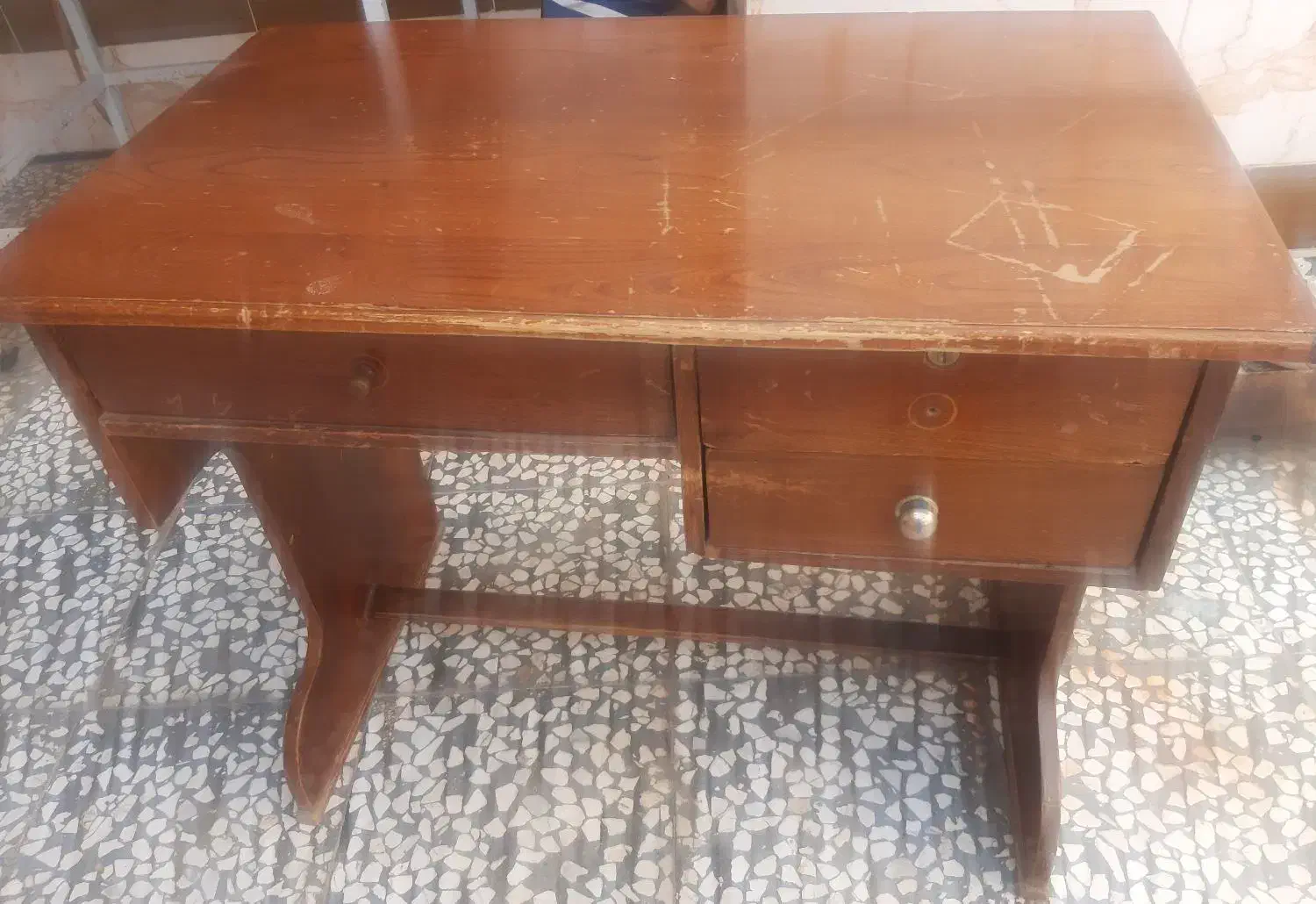 میز تحریر|میز تحریر و کامپیوتر|رامشیر, |دیوار