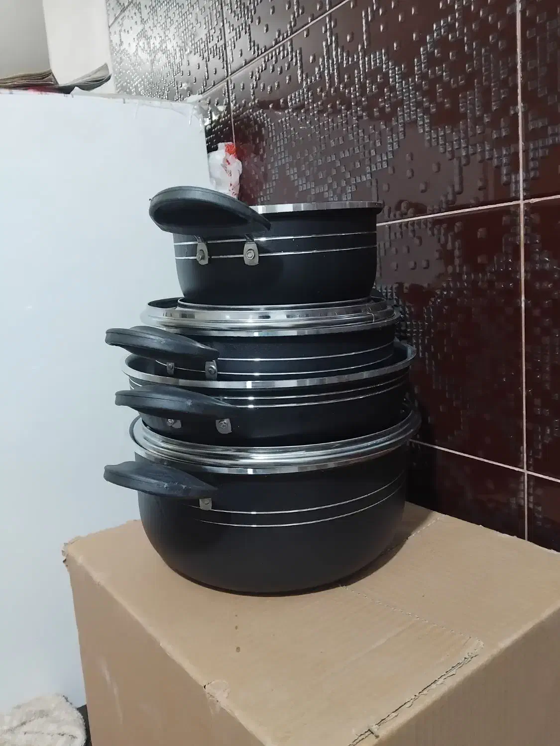 قابلمه|ظروف پختوپز|آبسرد, |دیوار