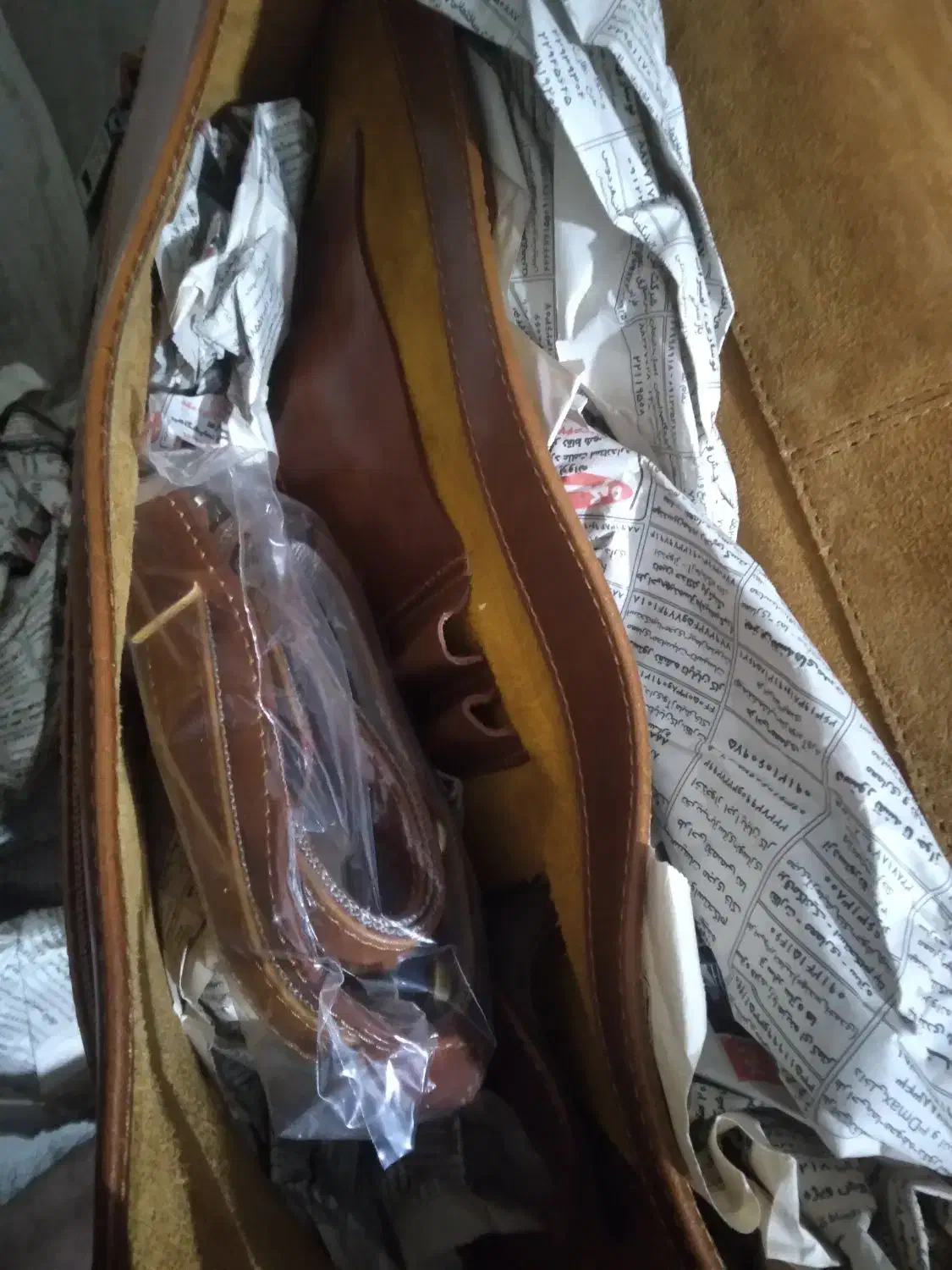 کیف چرمی اداری|کیف، کفش، کمربند|پاکدشت, پاکدشت (مامازند)|دیوار