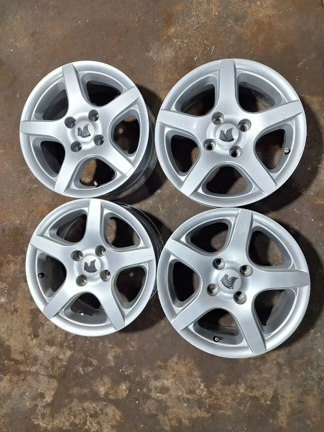 رینگ اسپرت پنج پر اروند|قطعات یدکی و لوازم جانبی|رزن, |دیوار