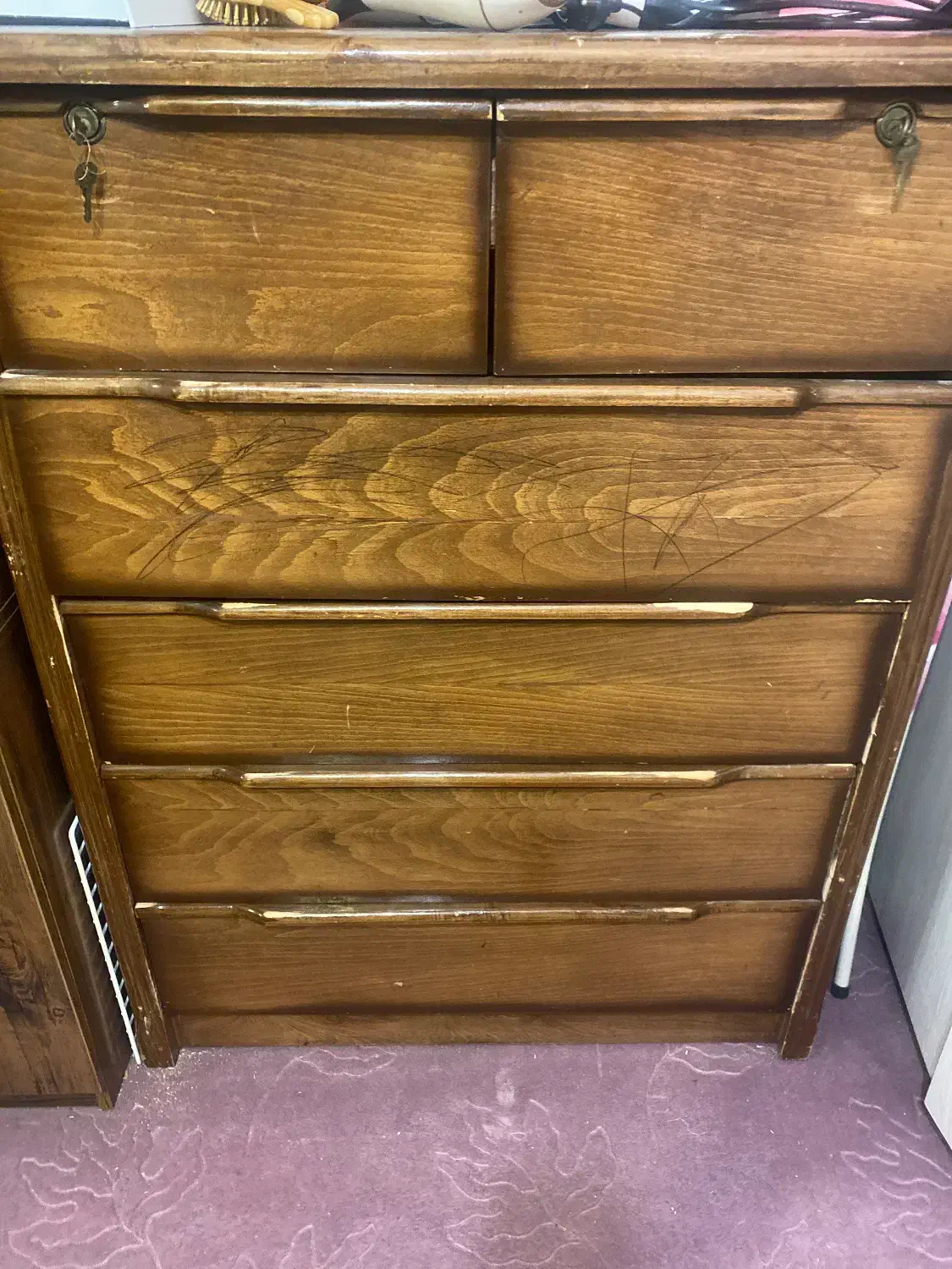 دراور|جاکفشی، کمد، دراور|شهریار, کهنز|دیوار