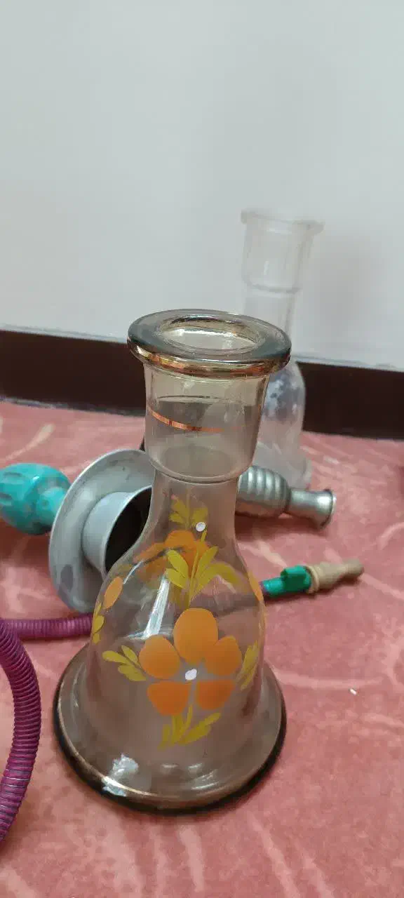 سه عدد قلیان قدیمی مناسب برای تزیین و استفاده|صنایع دستی و سایر لوازم تزئینی|اصفهان, تخت فولاد|دیوار