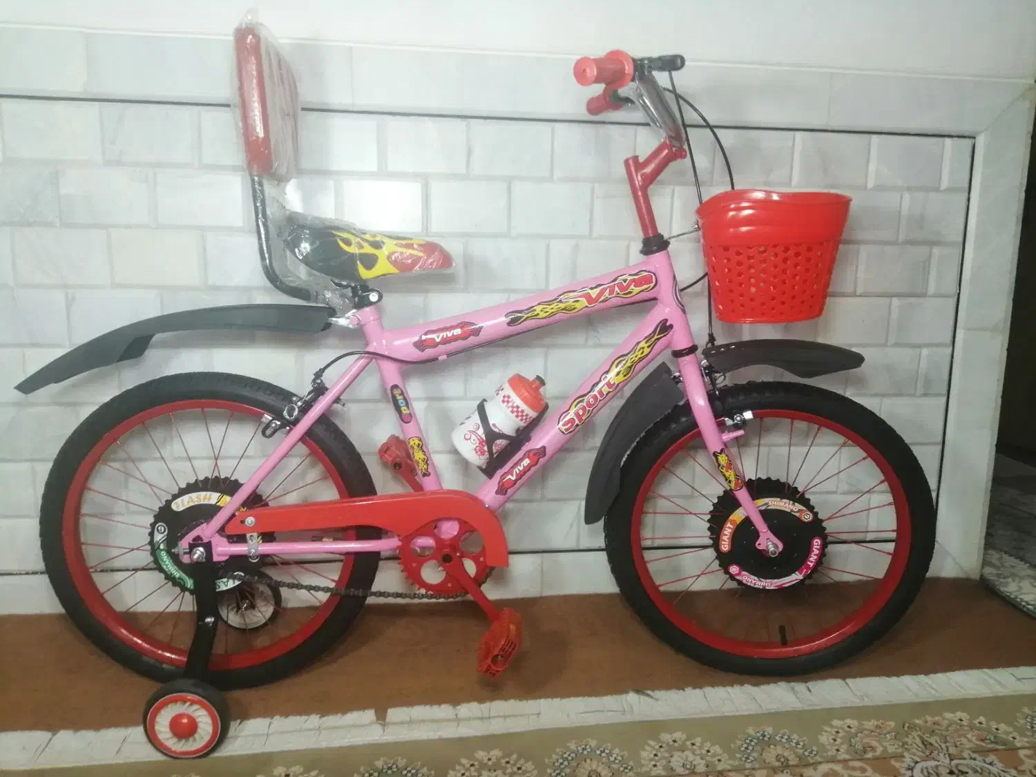 دوچرخه ۲۰ تمیز و زیبا برای دختر گلم|دوچرخه، اسکیت، اسکوتر|نجفآباد, یزدانشهر|دیوار