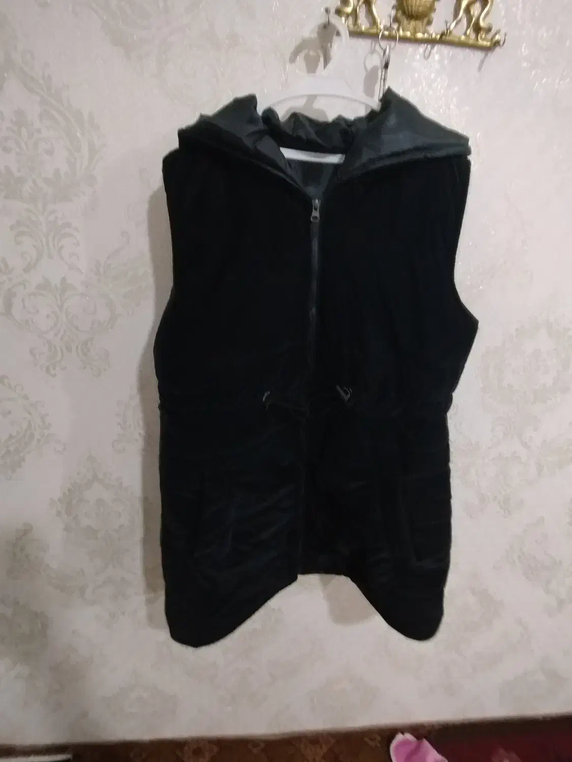 پافرزنانه|لباس|عجب شیر, |دیوار