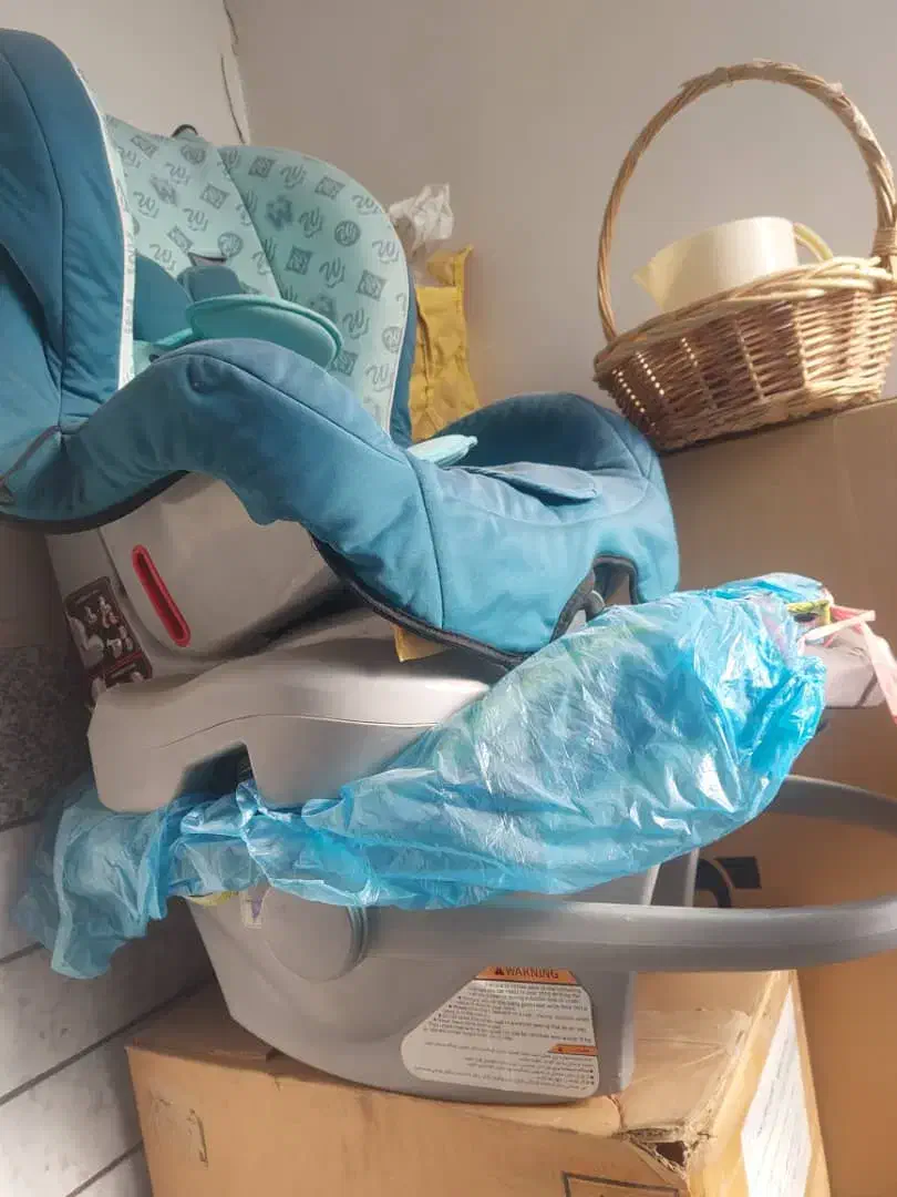 کریر.کالسکه.صندلی ماشین.|کالسکه و لوازم جانبی|خمینی‌شهر, |دیوار