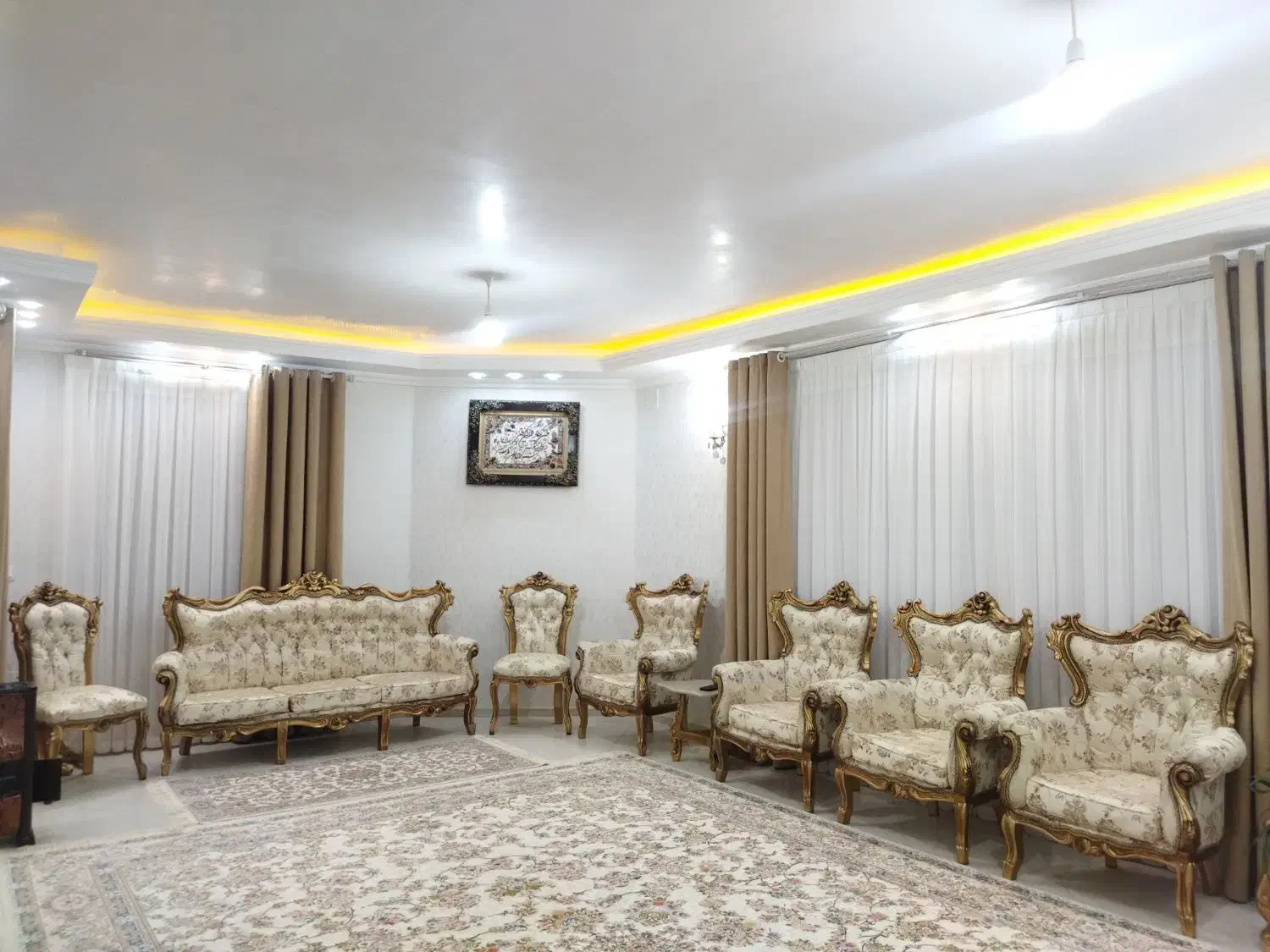 مبل ۹نفره سلطنتی|مبلمان خانگی و میز عسلی|نقده, |دیوار