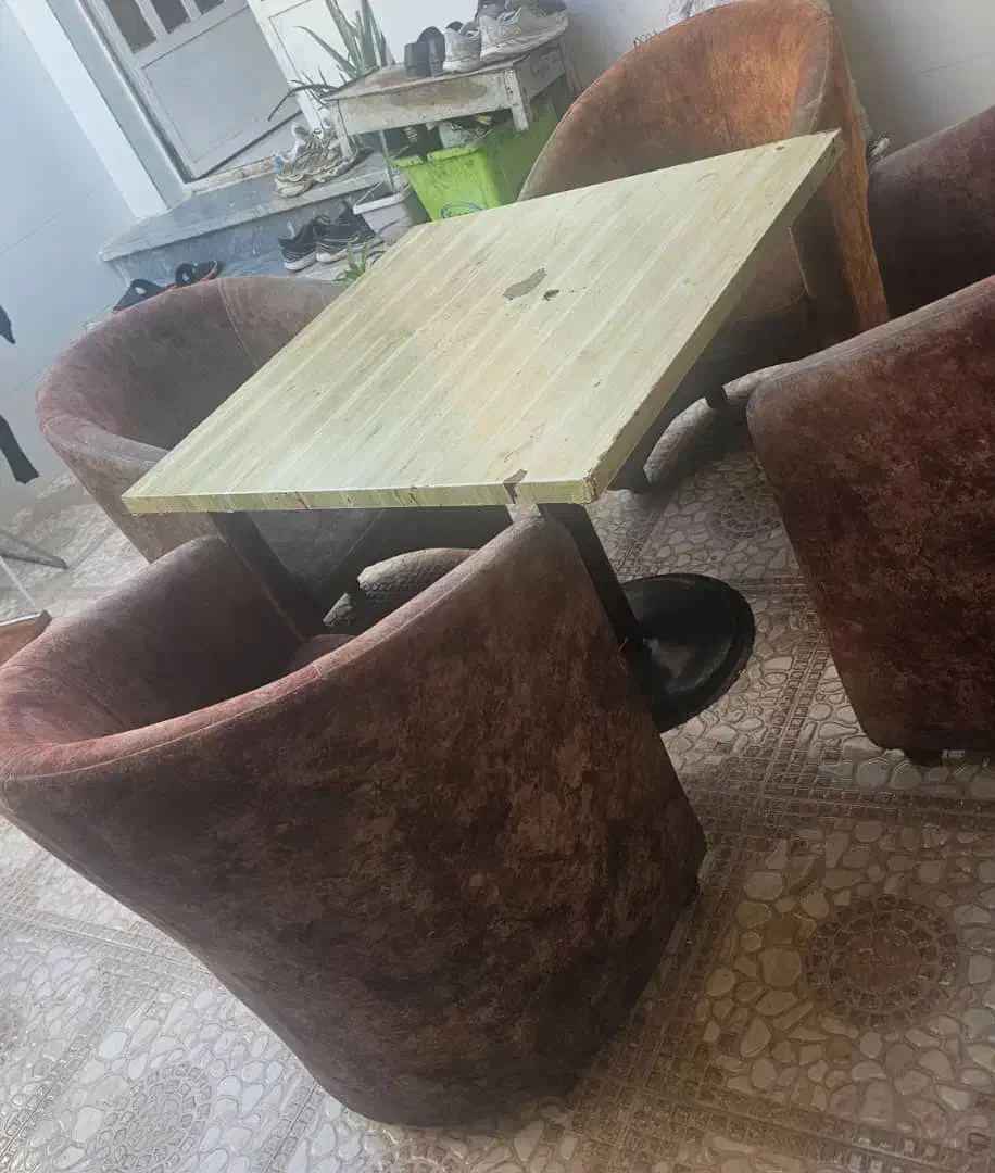 میز و صندلی مخصوص کافی شاپ|کافیشاپ و رستوران|مسجد سلیمان, |دیوار