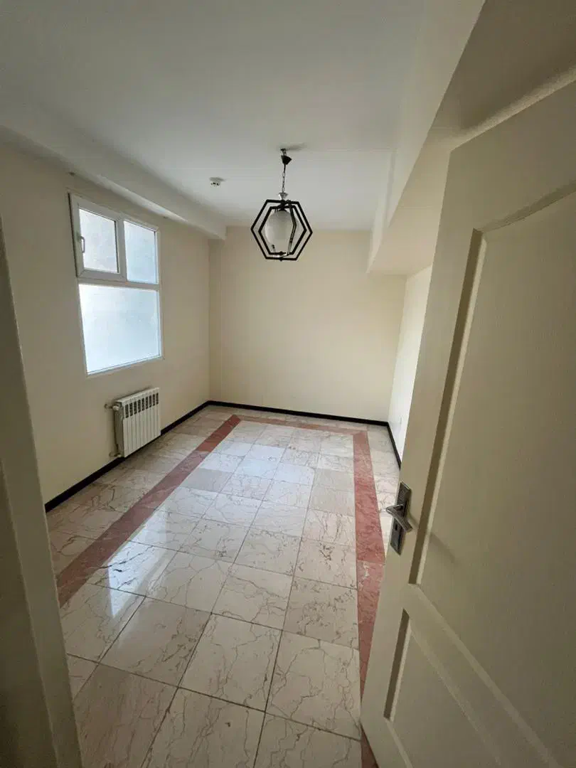 آپارتمان ۱۳۵متر/سه خواب/فول/میدان ملت