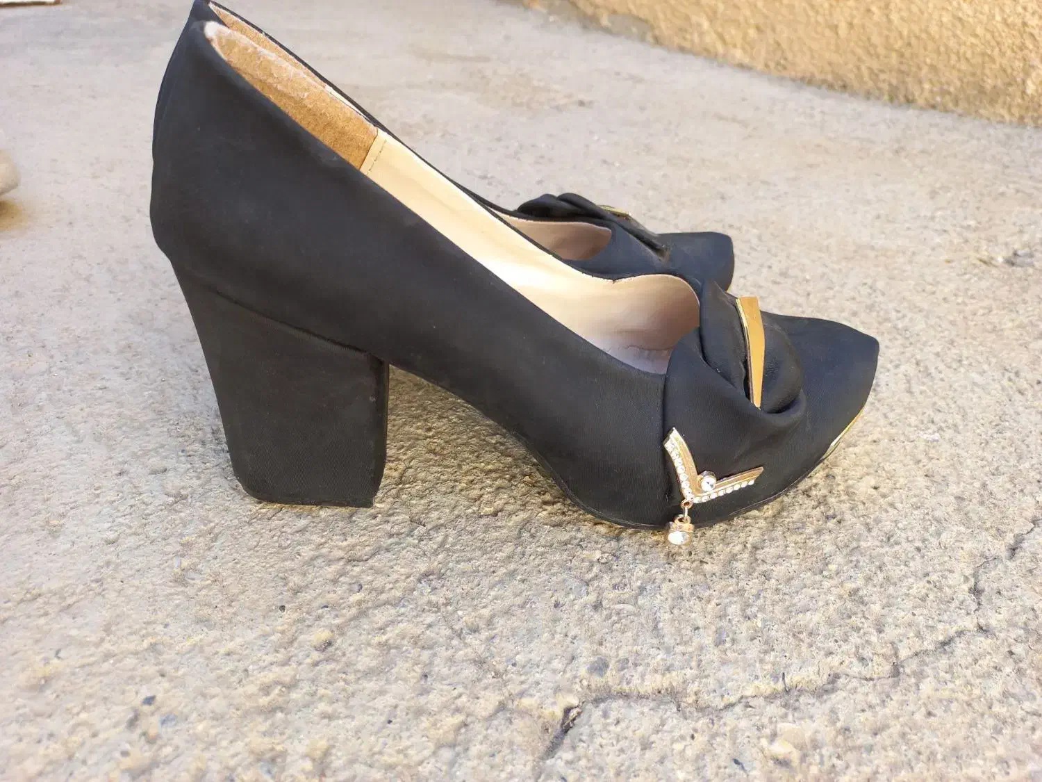 کفش مجلسی|کیف، کفش، کمربند|بیجار, |دیوار