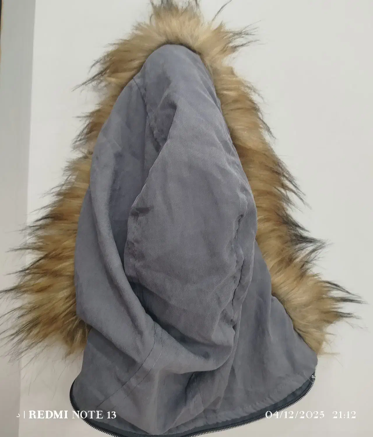 پالتوی دخترانه|لباس|قم, شاه سید علی|دیوار